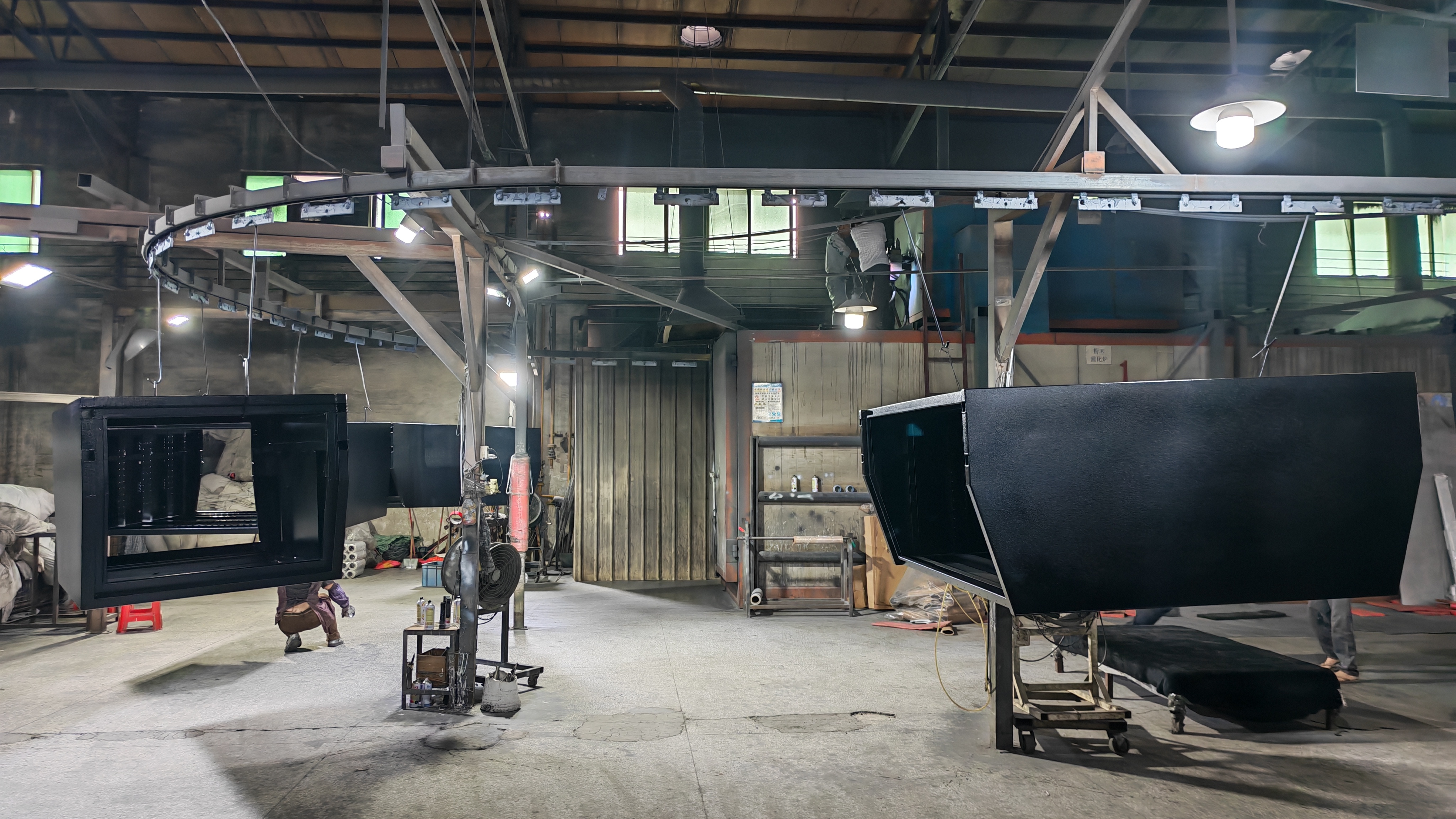 powder coating.jpg